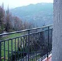 أفضل العروض ل منزل لاجرا  ) ب) دينوي